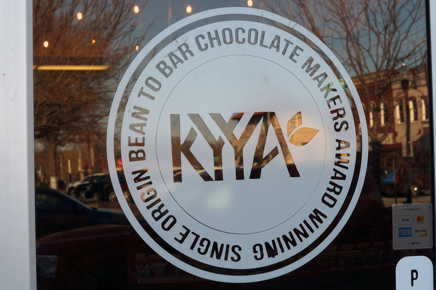 Single Origin Ecuador Chocolate Sauce- 64oz Bottle